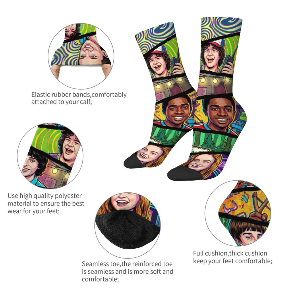 Science Fiction Adventure Pop Comic Men's Socks Harajuku Retro Style Casual Fashion Socks Novelty Funny Happy Hip-Hop Socks Gift