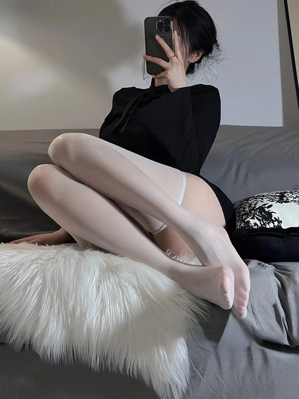 1 Pair Plus Size Women's Black Glossy Over-The-Knee Socks | Sexy & Shiny Thigh-Highs For Casual Parties